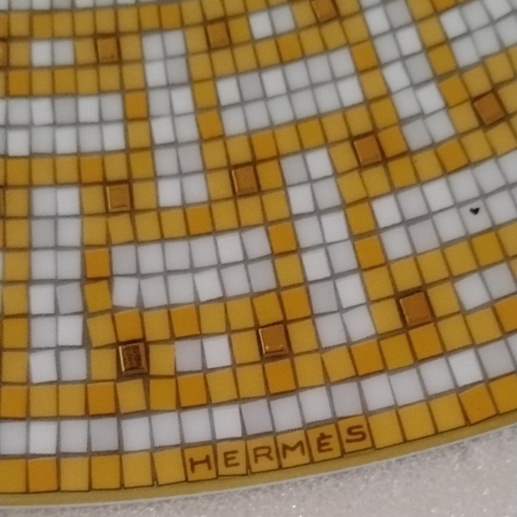 Mosaic Gold Dinner Plate - Picture 2 of 6